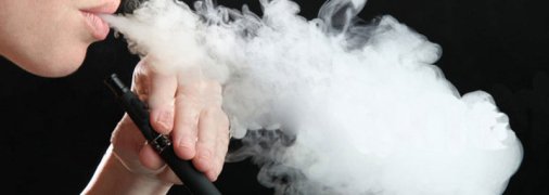 IQOS та інші системи нагріву тютюну не менше шкідливі, ніж звичайні сигарети, але відмовитися від них складніше - дослідження