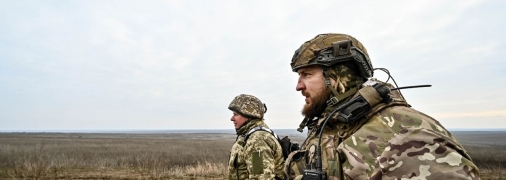 Украинские военные держат оборону, несмотря на дефицит боеприпасов