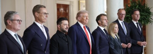 Владимир Зеленский и Дональд Трамп с лидерами Европы
