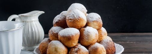 Дуже смачні пончики на Масляну