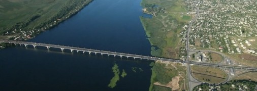 Так міст виглядав, поки у Херсоні був мир