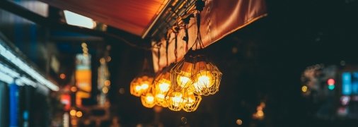 Відключення світла в країні продовжуються