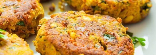 Нутовые котлеты не только полезны и вкусны (изображение создано с помощью ИИ)