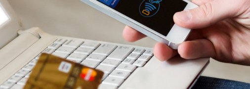 Как выманивают деньги у украинцев: полиция обнародовала инструкцию, по которой работают мошенники (фото)