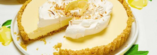 Лимонный пирог со сгущёнкой и сливочным кремом