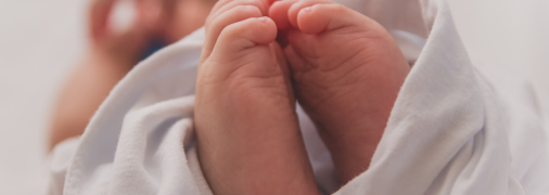 В Украине впервые провели кесарево сечение, где ребенка приняла сама роженица