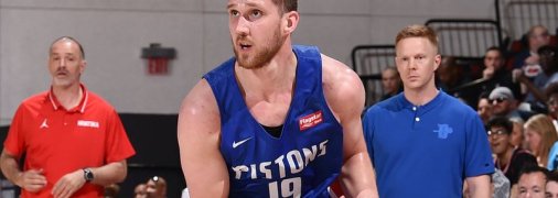 Михайлюк ударно вернулся на паркет в матче NBA (Видео)