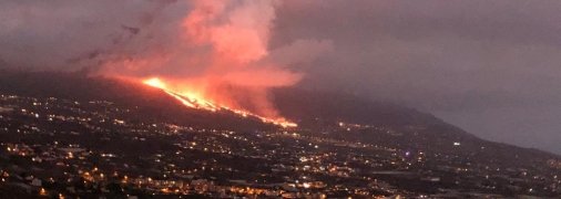 Туристы массово съезжаются к вулкану Кумбре-Вьеха