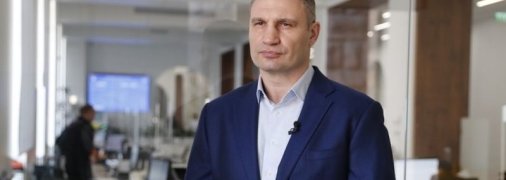 Кличко обвинили в срыве вакцинации от коронавируса в Киеве