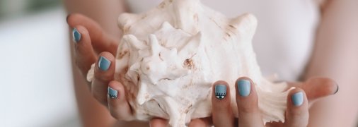 Антитренды маникюра 2023 - фото