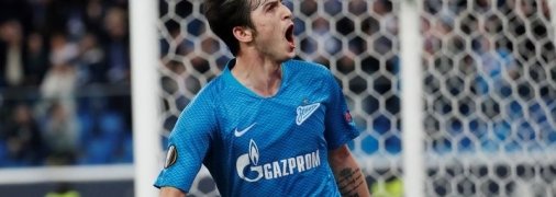 Севилья проявляет интерес к форварду Зенита