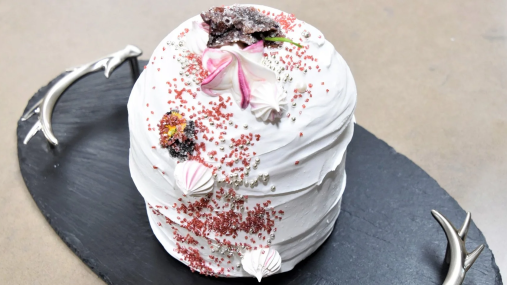 Влажная, волокнистая и невероятно пышная: паска по семейному рецепту Татьяны Литвиновой (видео)