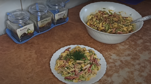 "Киевский" салат: это блюдо точно завоюет сердца ваших гостей (видео)