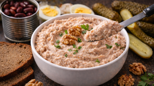 Никто не догадается, что в составе фасоль: этот паштет получается невероятно нежным (видео)