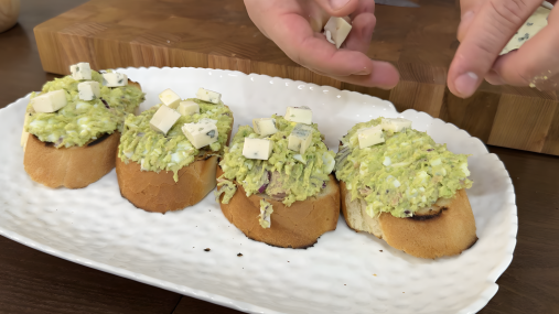 Сытный завтрак без света: готовится за считанные минуты и выручает утром (видео)