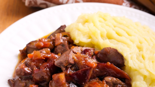 Нежная, сливочная, без горечи: такую куриную печень любят даже дети (видео)