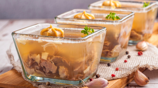 Холодец за полчаса: просто добавьте один ингредиент и забудьте о долгой варке (видео)