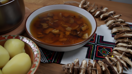 Грибная юшка на Святвечер: традиционный рецепт из сушеных белых грибов (видео)