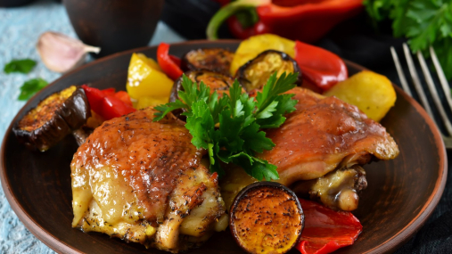 Секрет сочной курицы: минимум ингредиентов – максимум вкуса (видео)