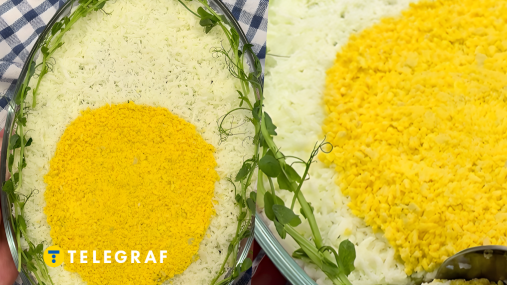 Королевская подача обычных продуктов! Салат "Пасхальное яйцо" — на празднике исчезает первым, даже хлеб не успевают дорезать