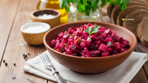 Для действительно вкусного винегрета овощи варить не нужно: вот как их готовить (видео)