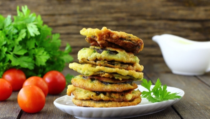 Кабачки и баклажаны в ореховой панировке