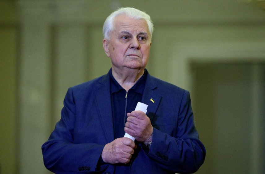 Похований на одному з найстаріших кладовищ Києва: як виглядає могила експрезидента України Кравчука 17 ywAAAAAAQABAAACAUwAOw==