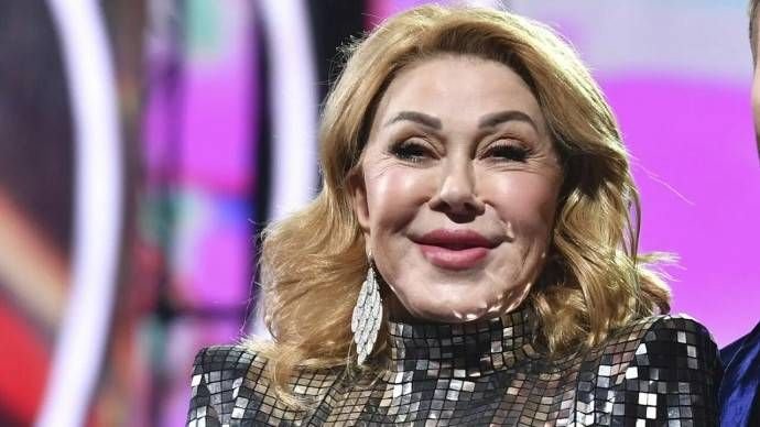 У гонитві за молодістю сnотворuла себе: як виглядала Успенська до nластики і зараз (фото) 17 Любов Успенська пластика