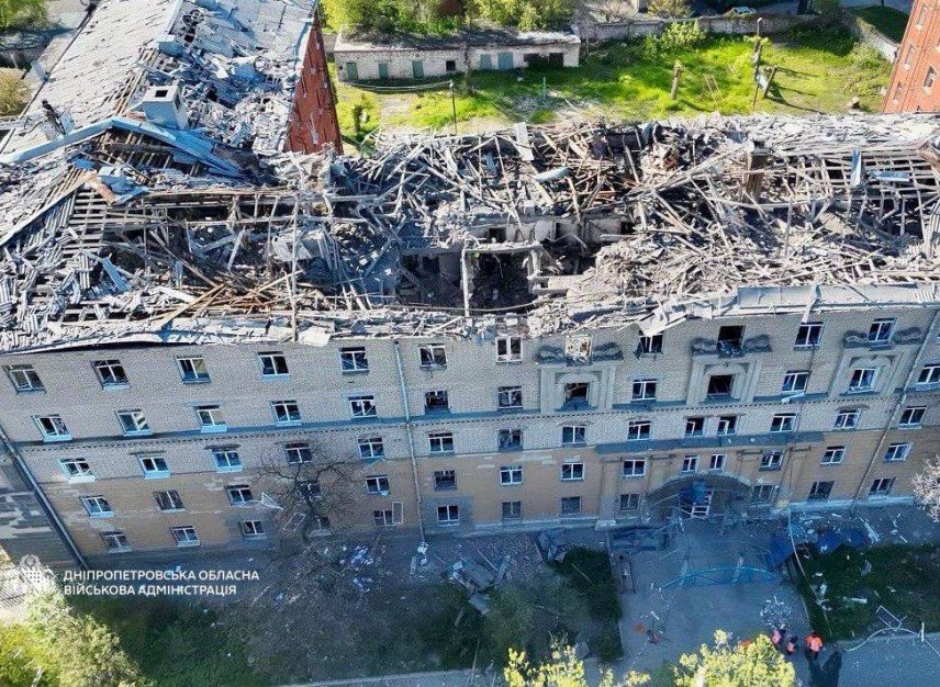Росія атакувала Дніпро: одна жертва, 25 поранених, пошкоджено гуртожиток університету — image 6