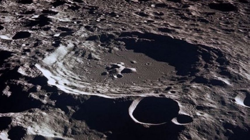 Большой кратер луны. Бейли (лунный кратер). Кратер Герцшпрунг на Луне. Кратер Эйткен. Герцшпрунг (лунный кратер).