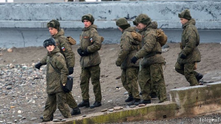 Фото русского военного в маске