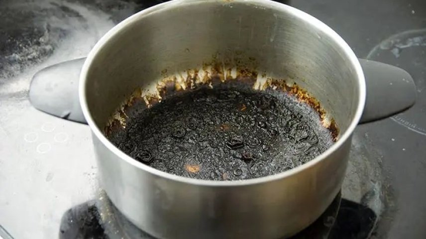 Как убрать нагар со сковородки/кастрюли — простой лайфхак с таблеткой ...